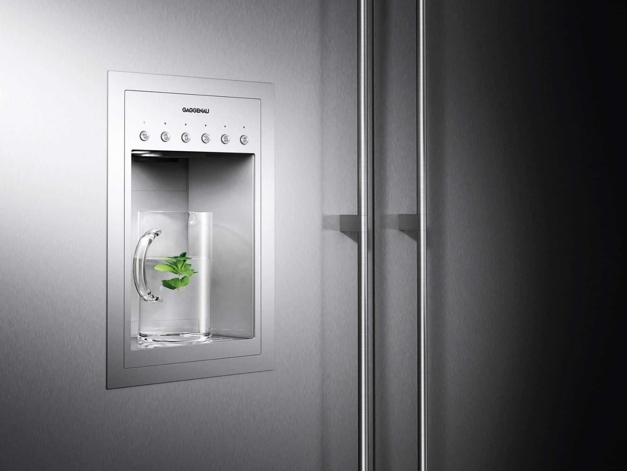 Eisbereiter eines Gaggenau-Gefrierschranks der Serie 400.