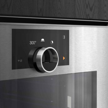 Schwebender Bedienring eines Backofens der Expressive Serie von Gaggenau.